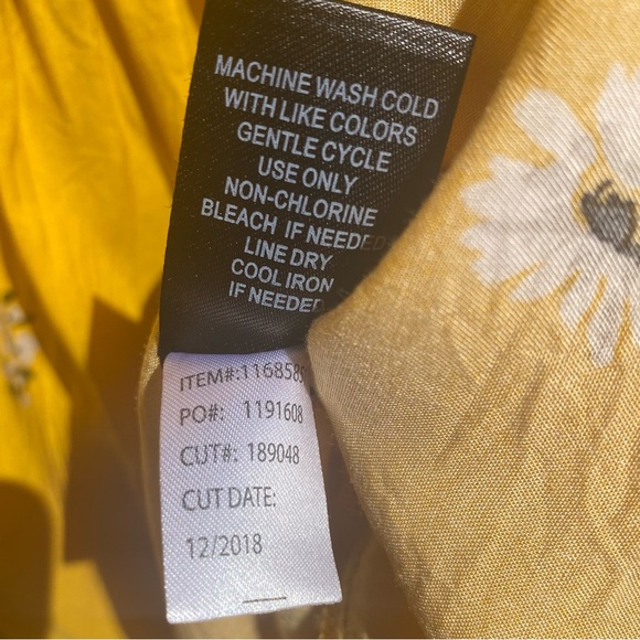 Torrid Challis Off The Shoulder Smocked Babydoll Top Yellow Womens Plus Size 2X - Picture 10 of 10